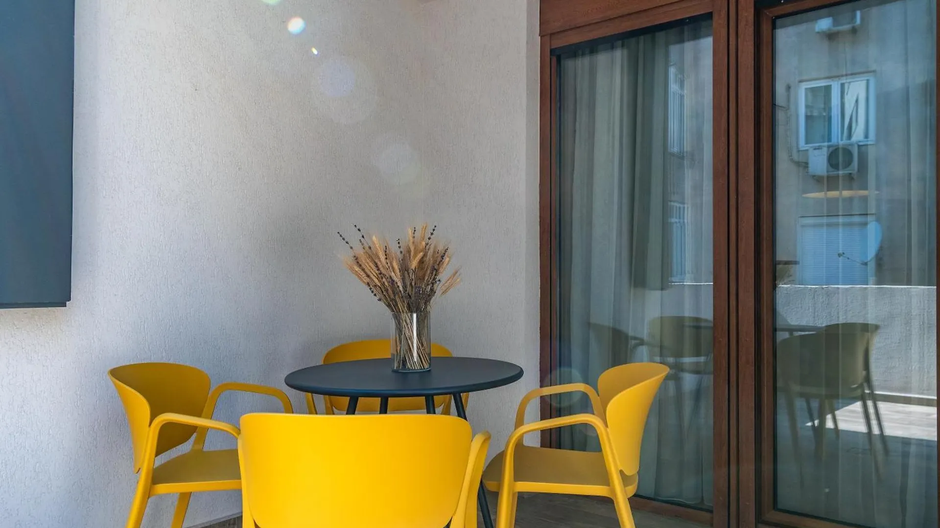 Maison Bucarest Apartments By Olala Homes